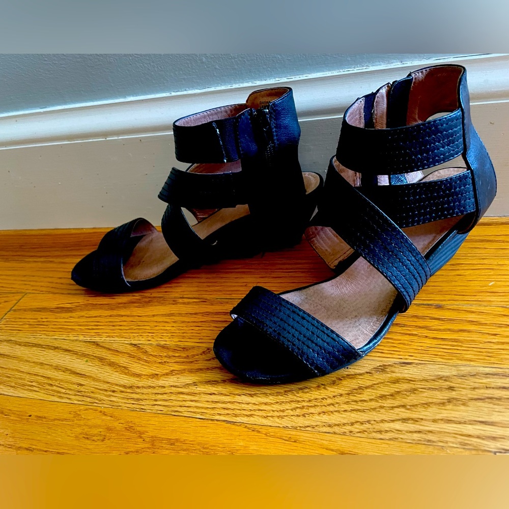 Fun Miz Mooz wedge-heel sandals
